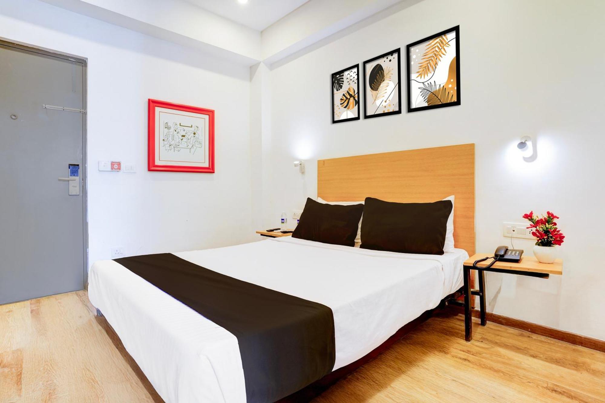 Townhouse Khar The Habitat Bombaim Exterior foto