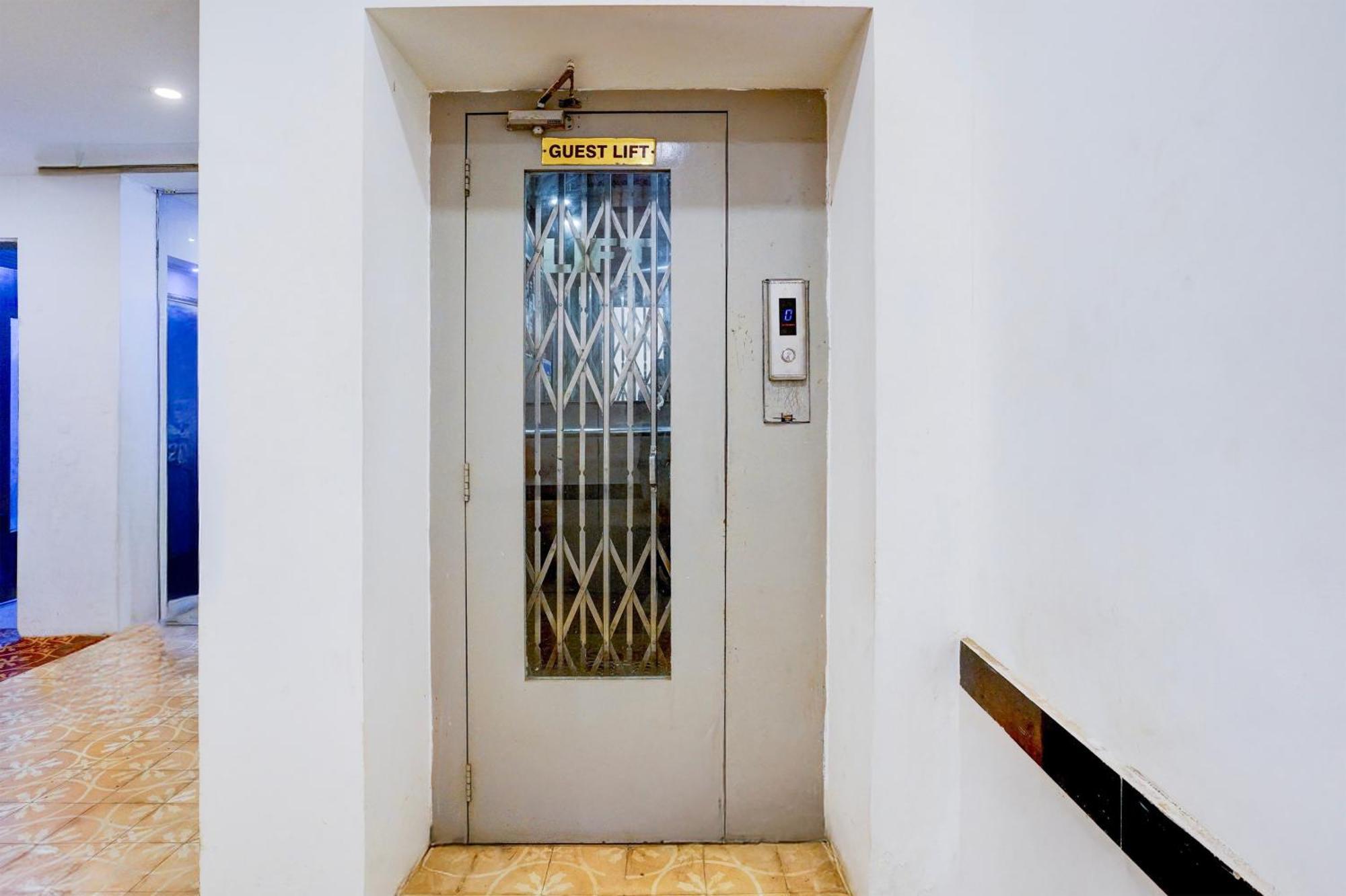 Townhouse Khar The Habitat Bombaim Exterior foto